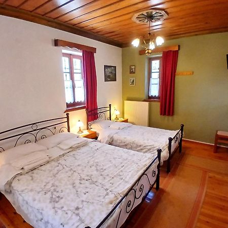 Aloni Guesthouse Ano Pedina Luaran gambar