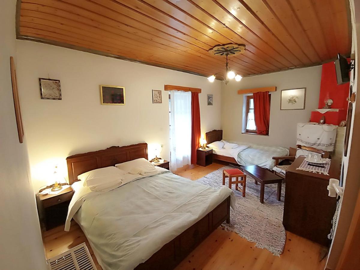 Aloni Guesthouse Ano Pedina Luaran gambar